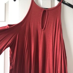 Open shoulder top